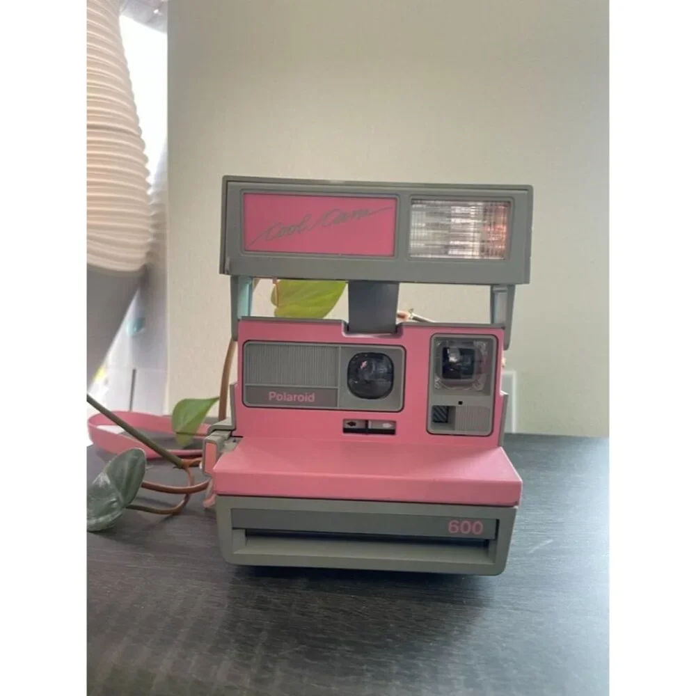 Vintage Polaroid Pink Cool Cam Vintage 600 Instant Camera